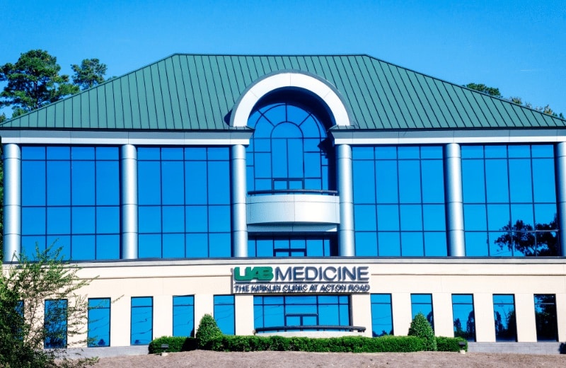 Exterior view of UAB Medicine, The Kirklin Clinic at Acton Road